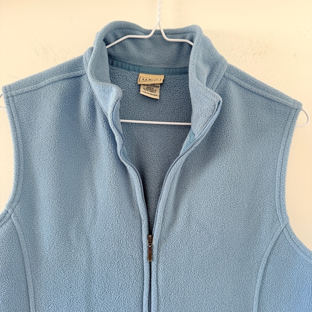 L.L. Bean Light Blue Zip Fleece Vest Classic Outdoor Layer M - Picture 3 of 5